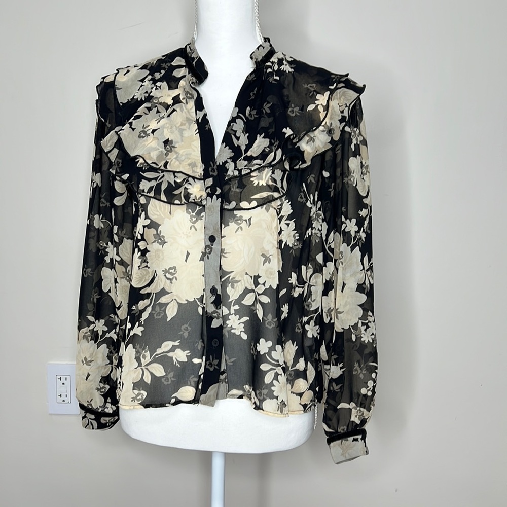 3/$20 Zara floral top Sz S